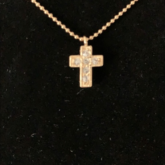 Jewelry - 💕☘️•Nadri• Crystal + Gold cross necklace 🥀